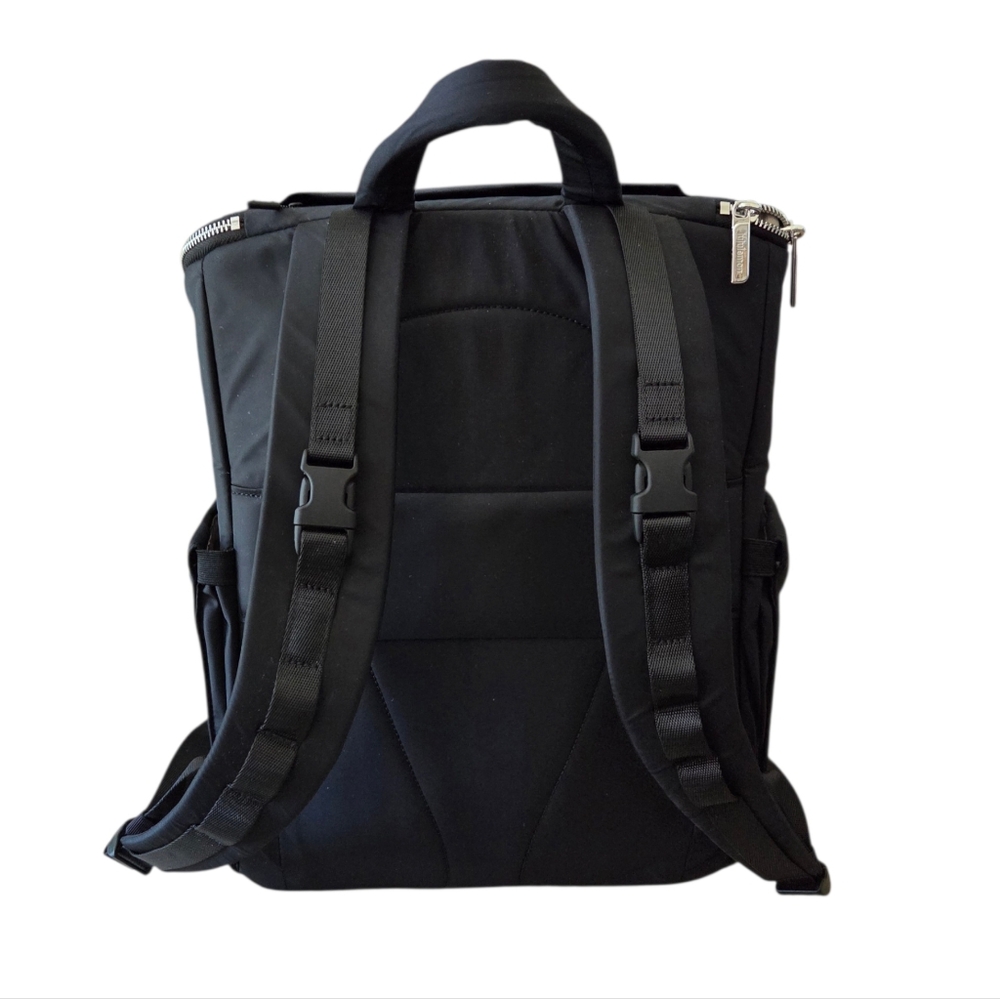 lululemon athletica Black New Parent Backpack 17L Diaper Bag - Picture 5 of 10